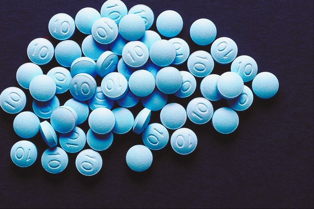 Tabletler, erektil disfonksiyonu tedavi etmek için kullanılan yaygın bir ilaçtır. 